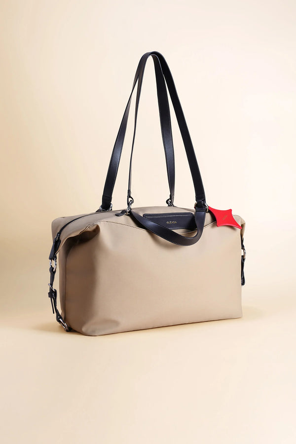 Anywear Duffle: Recycled Leather & Waterproof High-density Technical Fabric