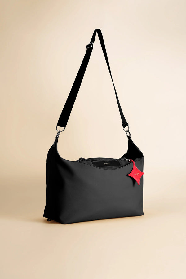 Anywear Duffle: Recycled Leather & Waterproof High-density Technical Fabric