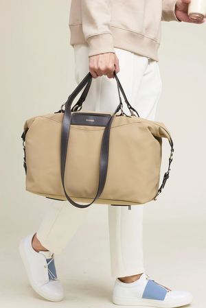 Anywear Duffle: Recycled Leather & Waterproof High-density Technical Fabric