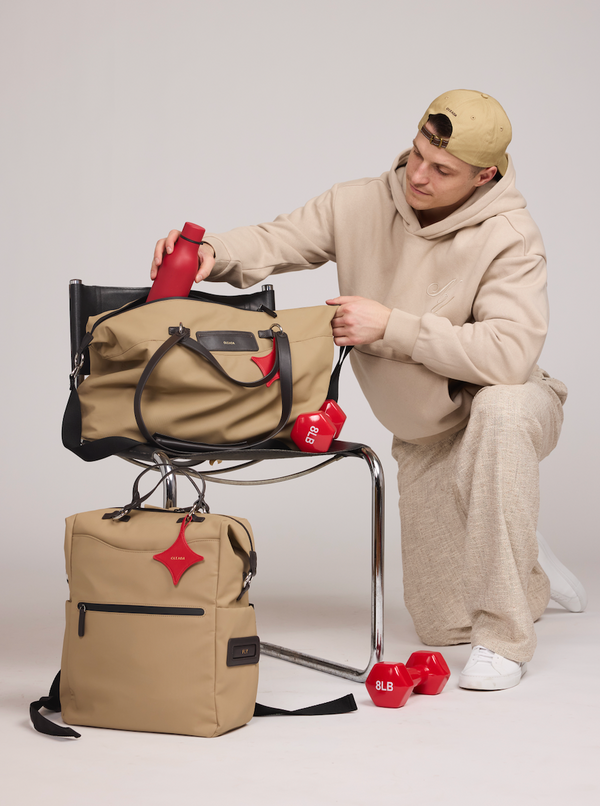 Anywear Duffle: Recycled Leather & Waterproof High-density Technical Fabric