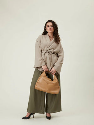 Reverie Hobo: Sustainable Leather, Fits 16" Laptop