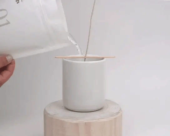 No 09 — Coconut Milk, Fresh Fig, Sandalwood DIY Candle Kit