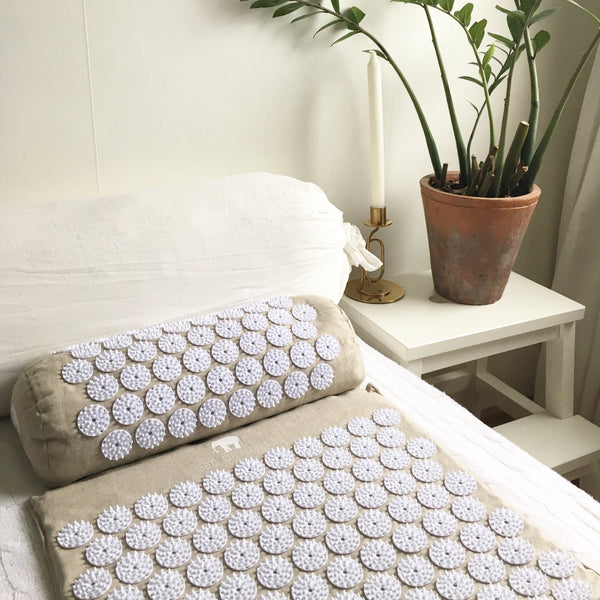 Bed Of Nails Mat & Pillow Acupressure Bundle: BIODGRADEABLE