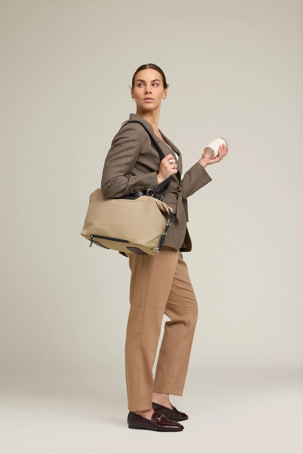 Anywear Duffle City 13L: Scratchproof • Waterproof • Creaseproof • Stainproof