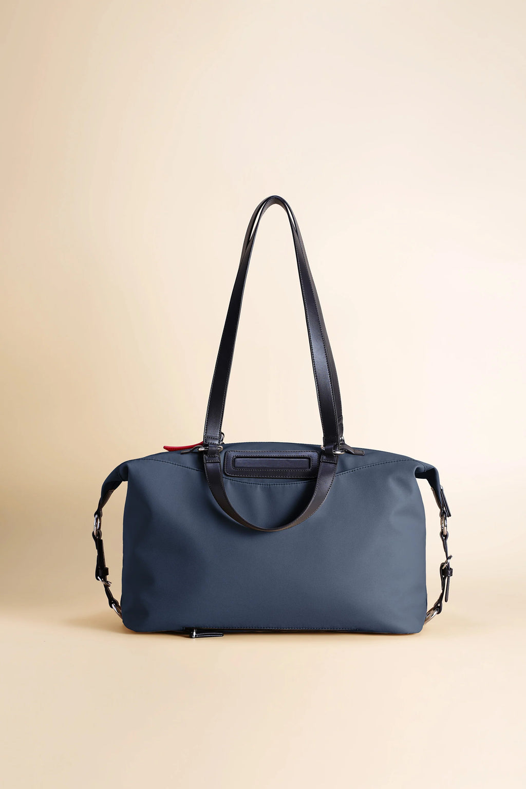 Anywear Duffle City 13L: Scratchproof • Waterproof • Creaseproof • Stainproof