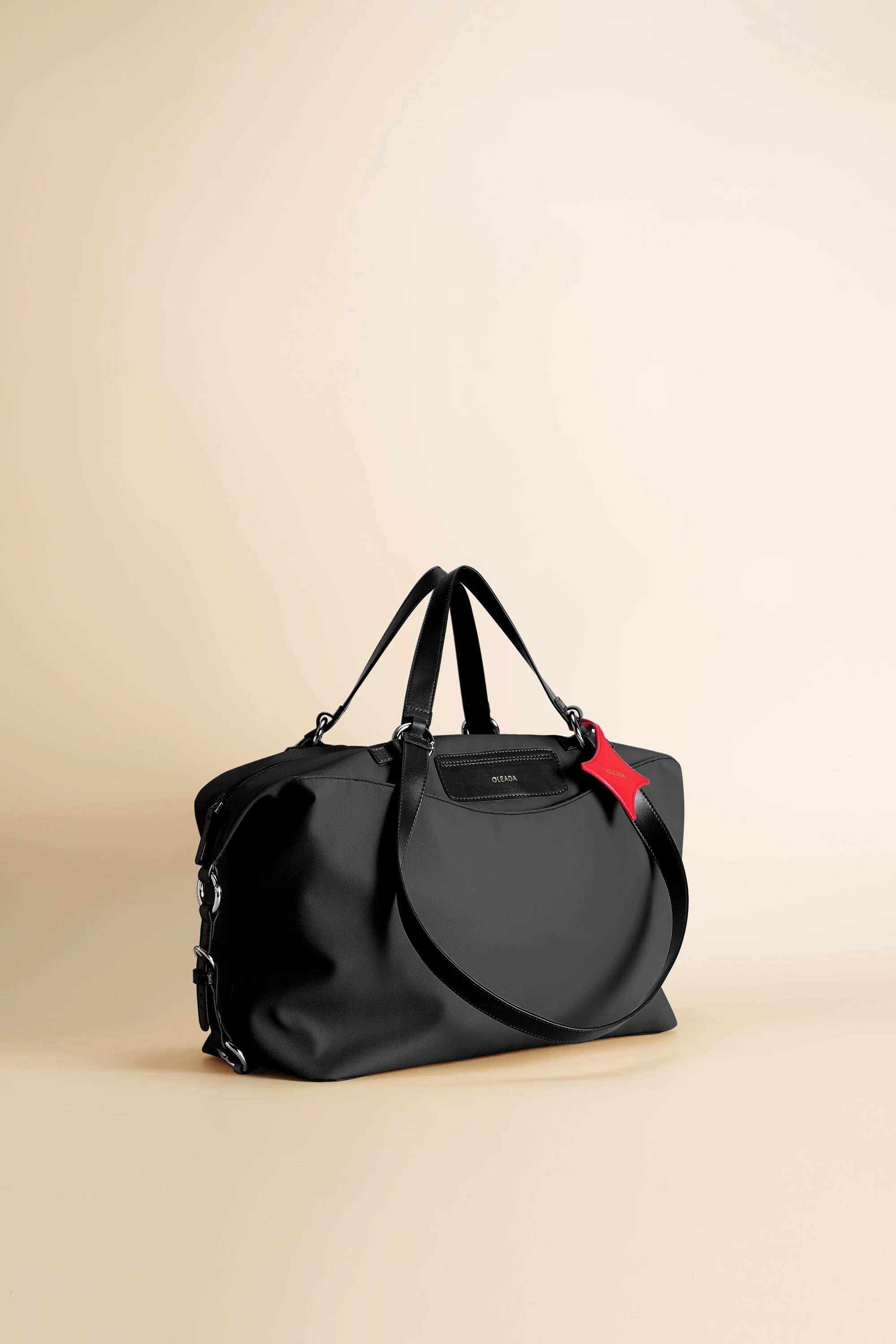 Anywear Duffle Travel 35L: Scratchproof • Waterproof • Creaseproof • Stanproof