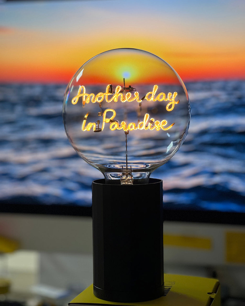 Bulb ANOTHER DAY IN PARADISE Amber with Base Table Lamp PORTABLE Rose Gold