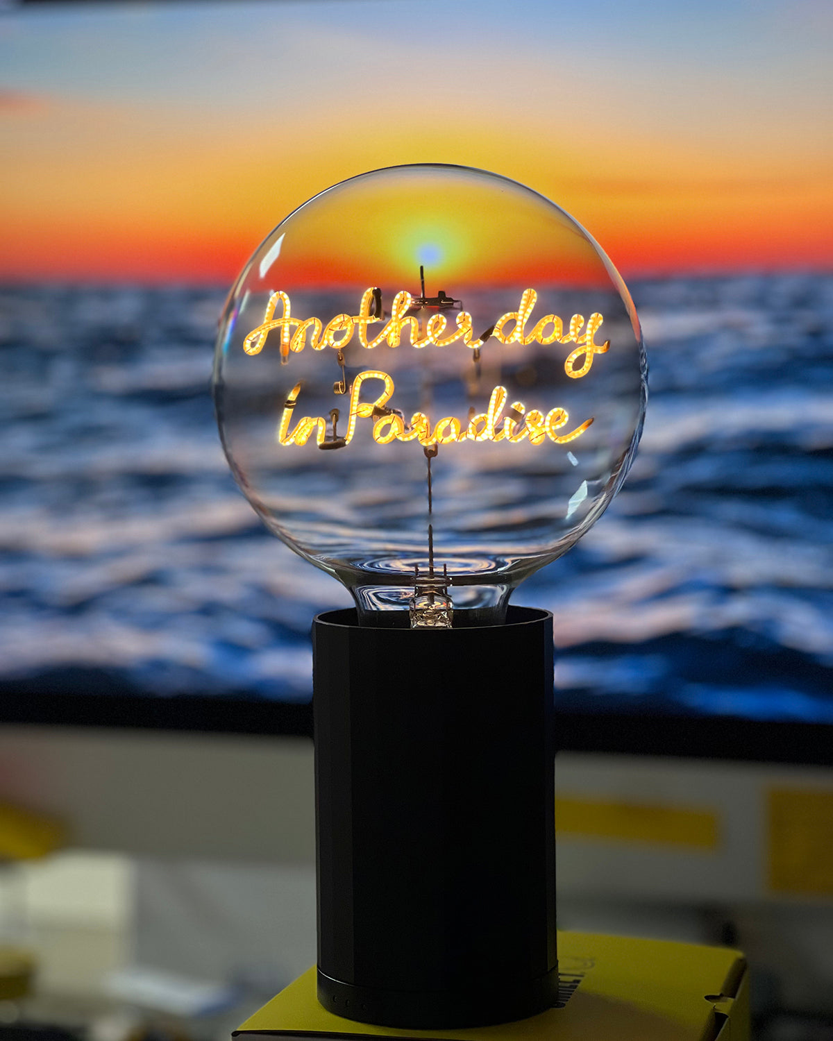 Bulb ANOTHER DAY IN PARADISE Amber with Base Table Lamp PORTABLE Rose Gold