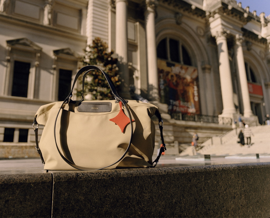 Anywear Duffle City 13L: Scratchproof • Waterproof • Creaseproof • Stainproof