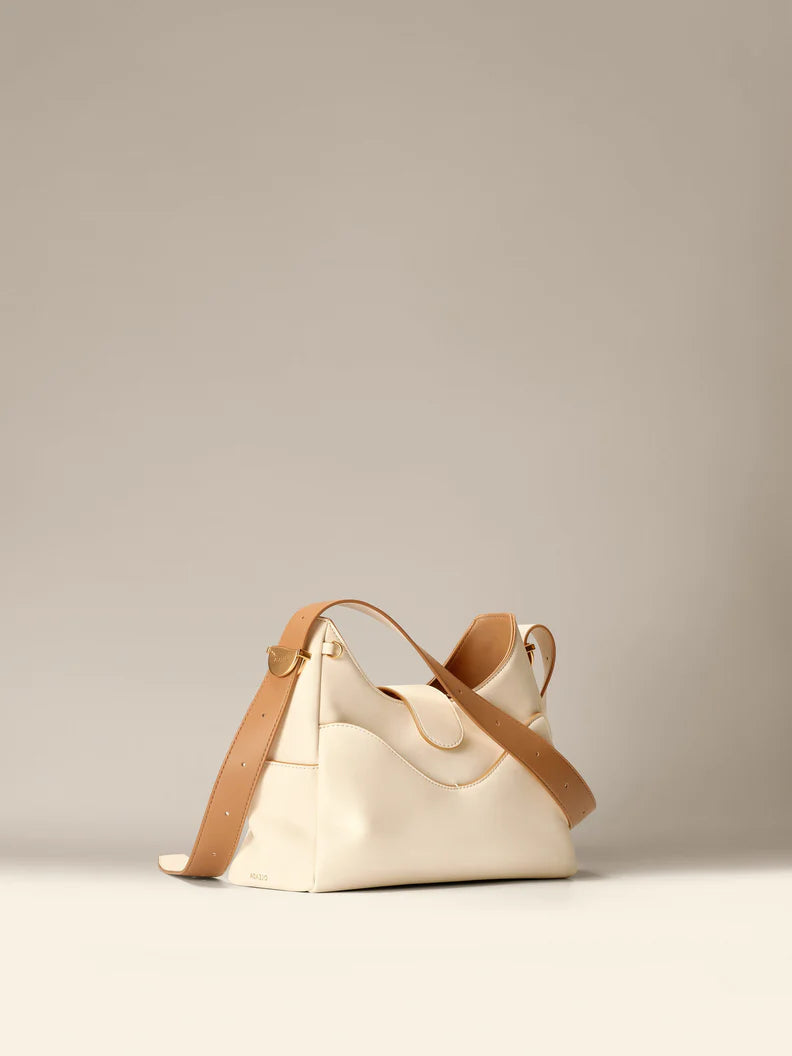 Reverie Hobo Mini: Sustainable Leather, Fits iPad Mini