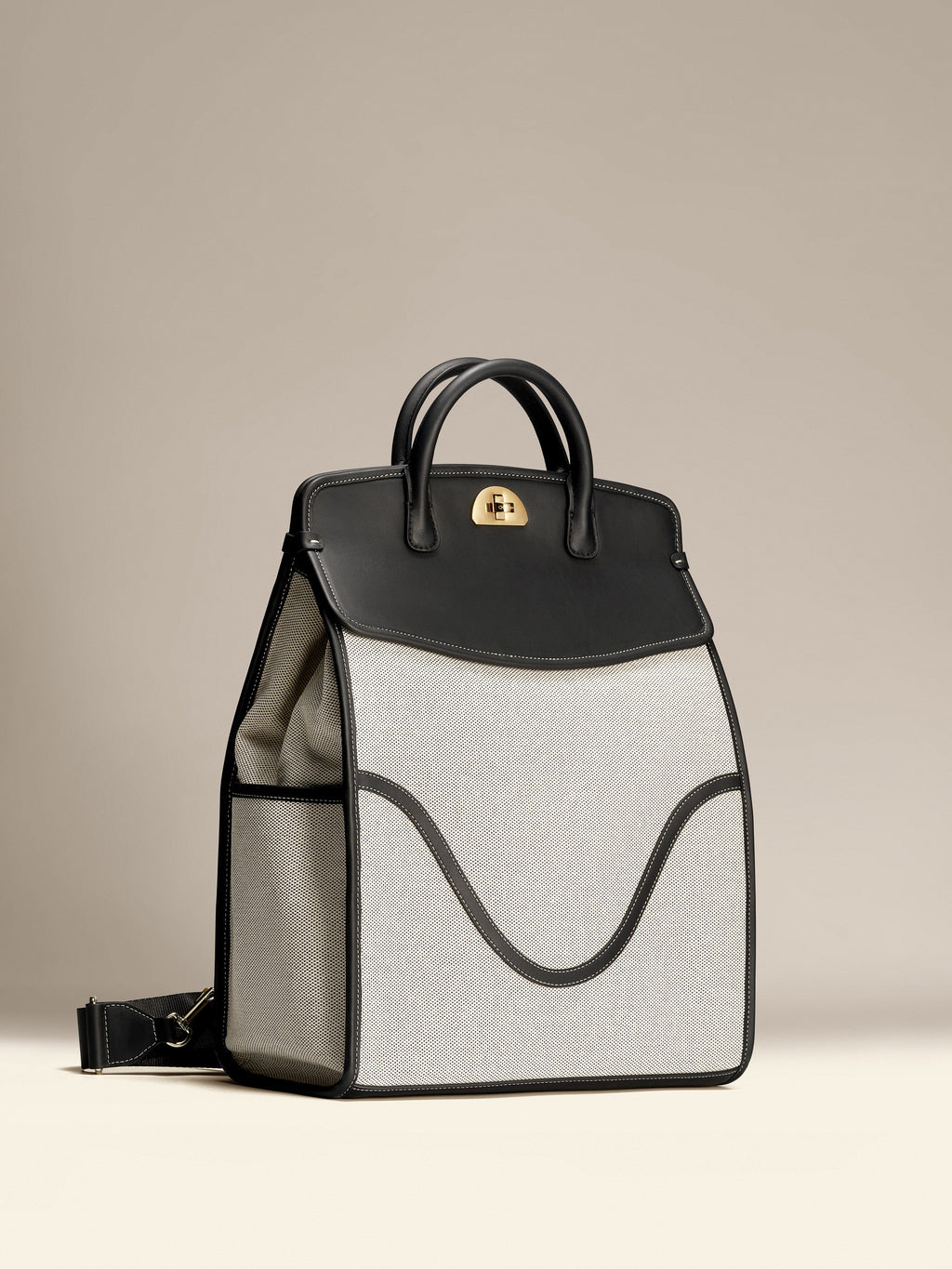Coast Backpack: Sustainable Leather
